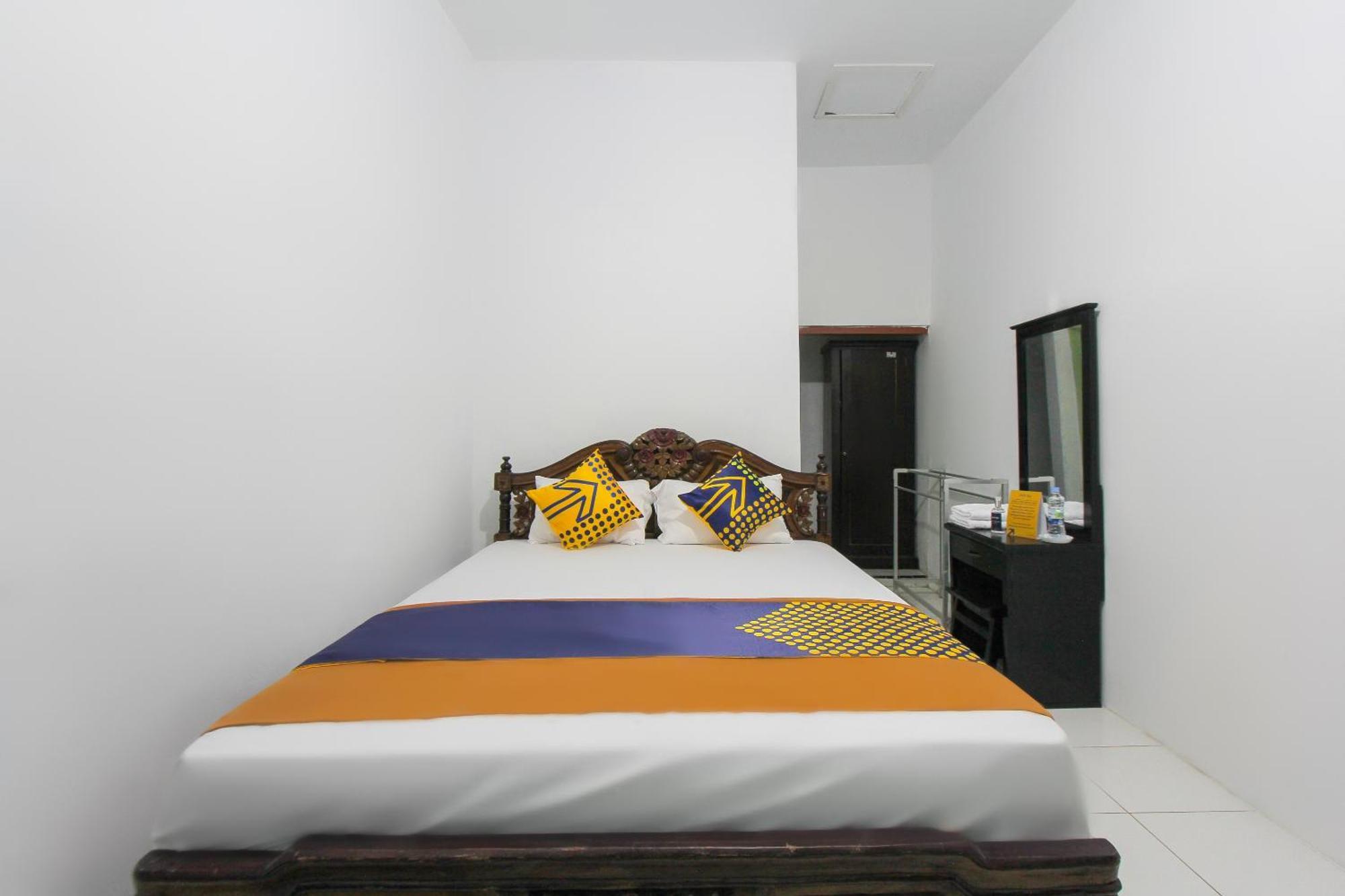 Hotel Oyo 2042 Zam Zam Family Syariah Ketapang  Exterior foto